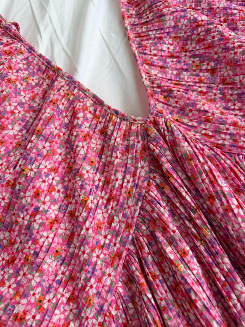Zara dress with voluminous puffy sleeves - Picture 3 of 6